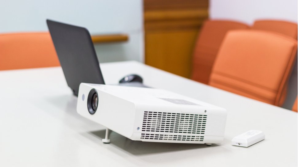 How to Find the Good Portable Projector